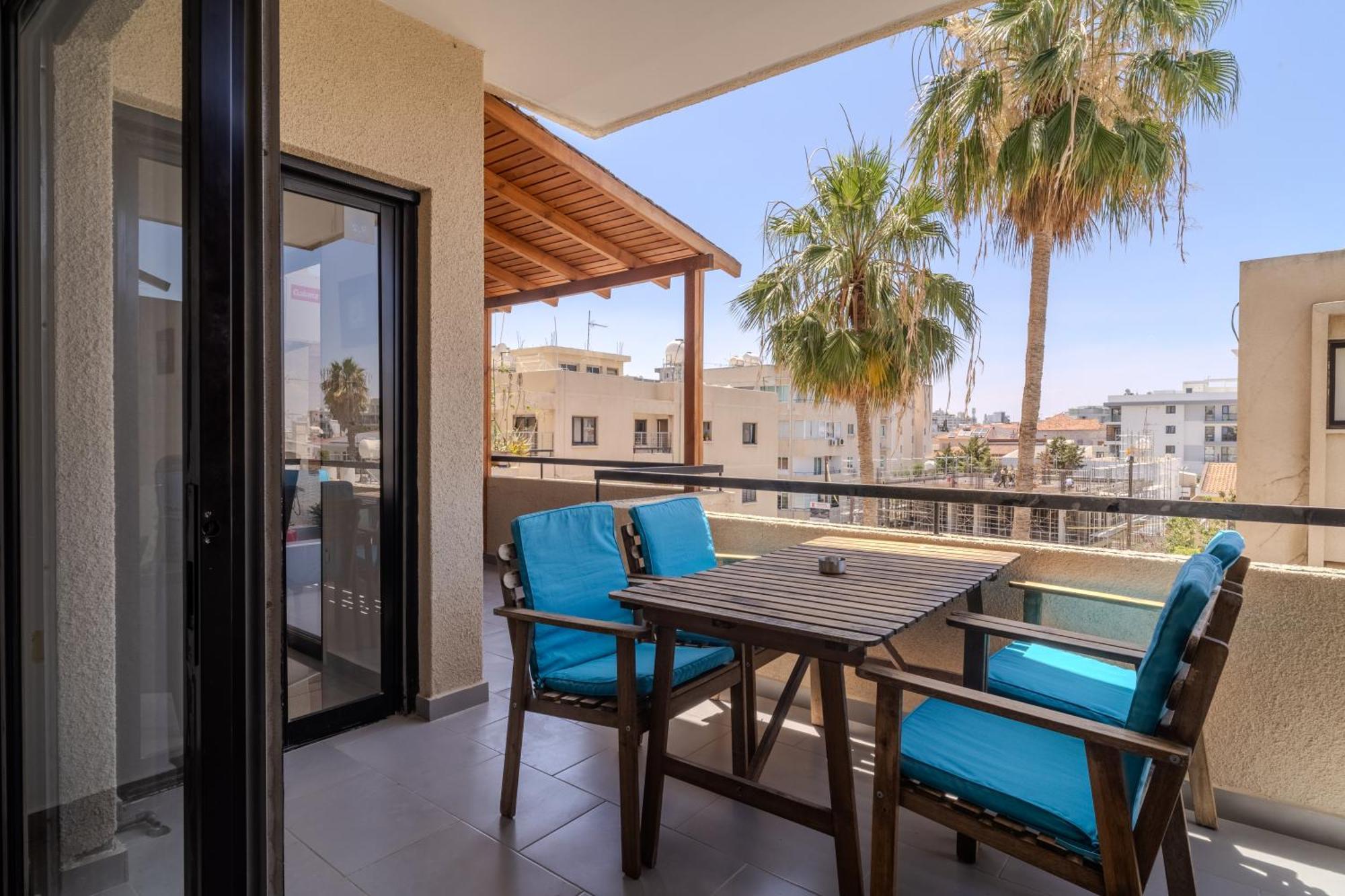 Lazaros Suite Downtown Larnaca Bagian luar foto