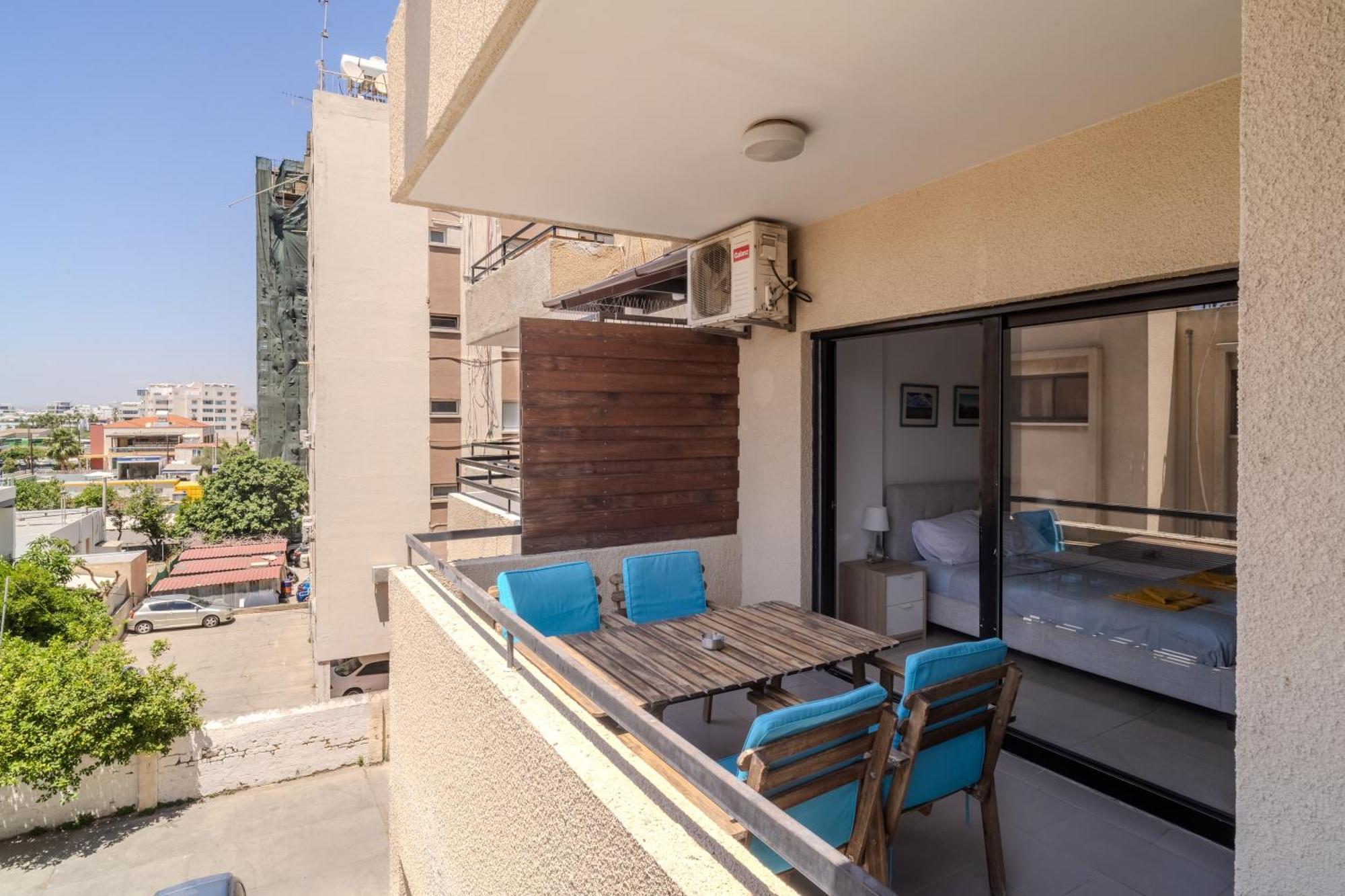 Lazaros Suite Downtown Larnaca Bagian luar foto