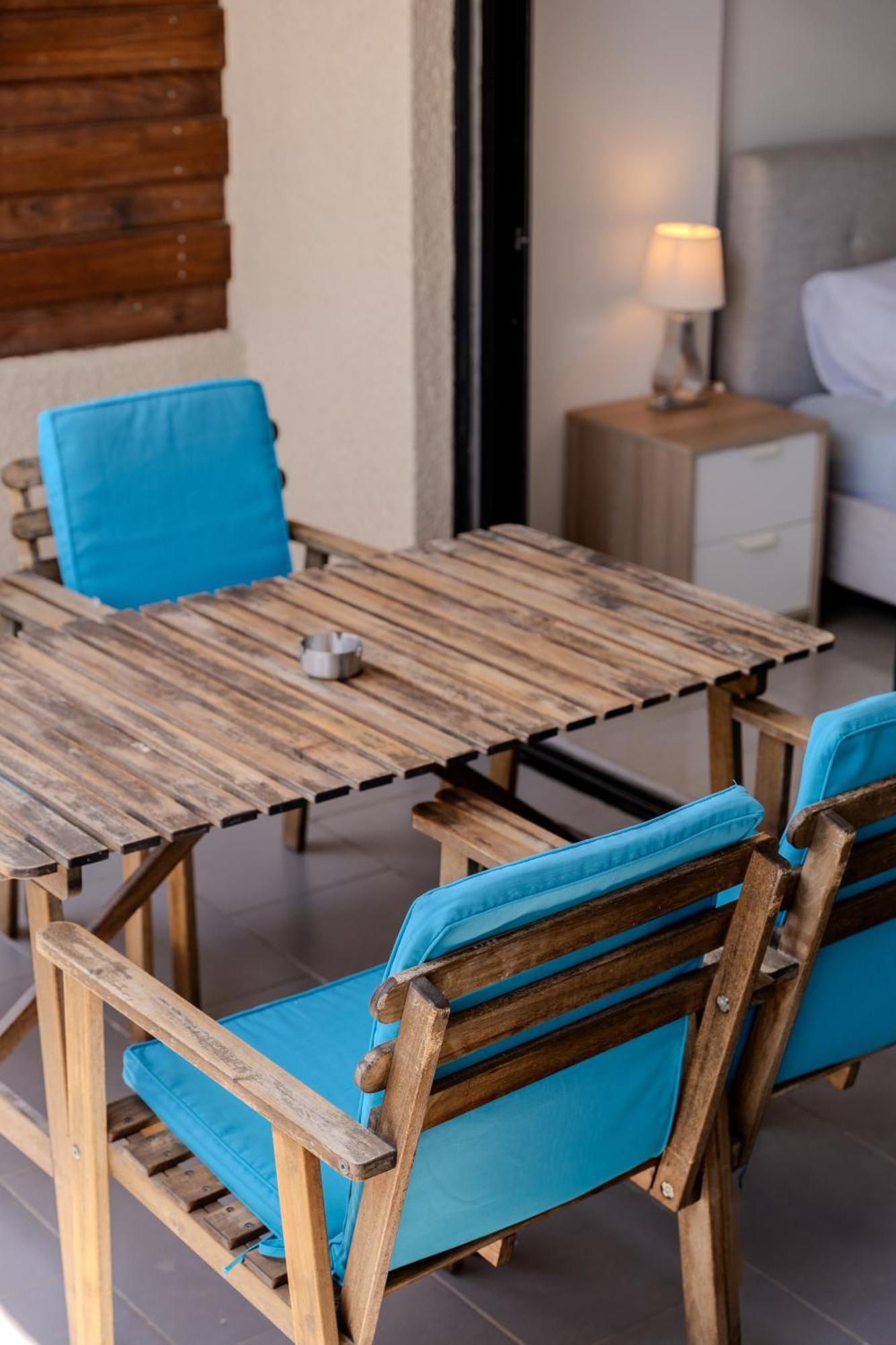 Lazaros Suite Downtown Larnaca Bagian luar foto